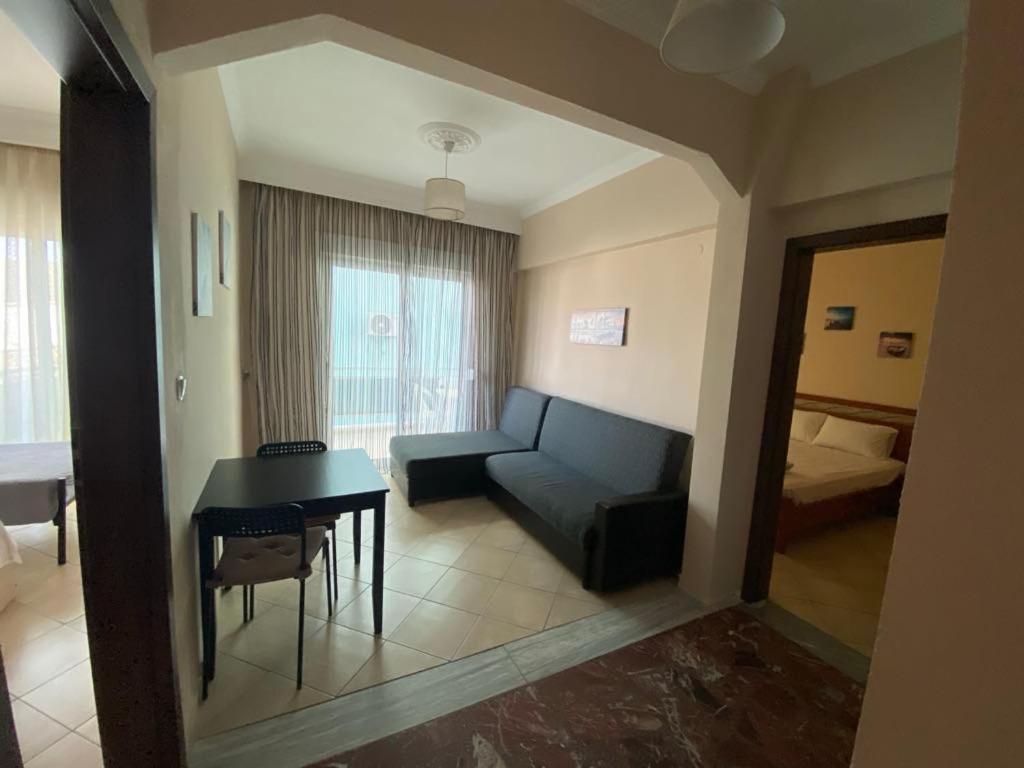 Ammos Apartments 네아 카르발리 외부 사진